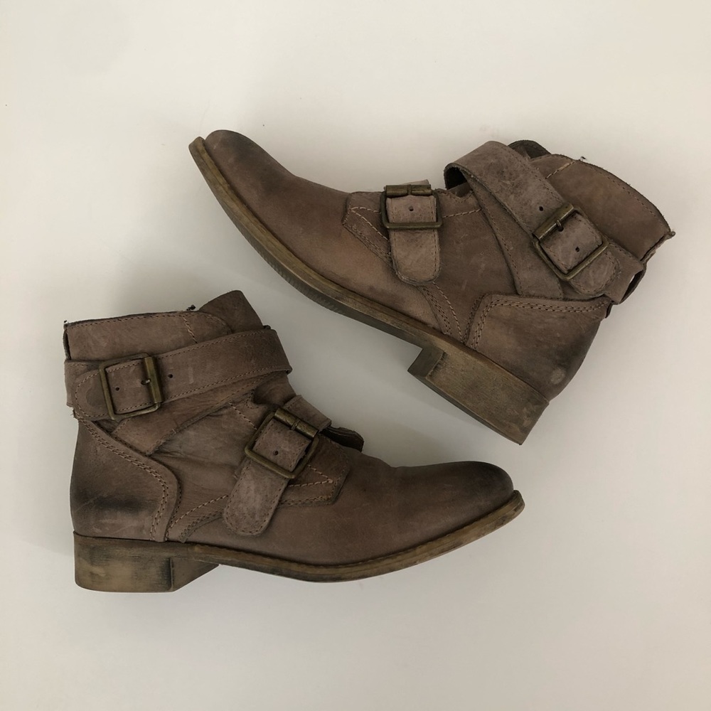 STEVE MADDEN Territory Suede Nubuck booties | sz 7